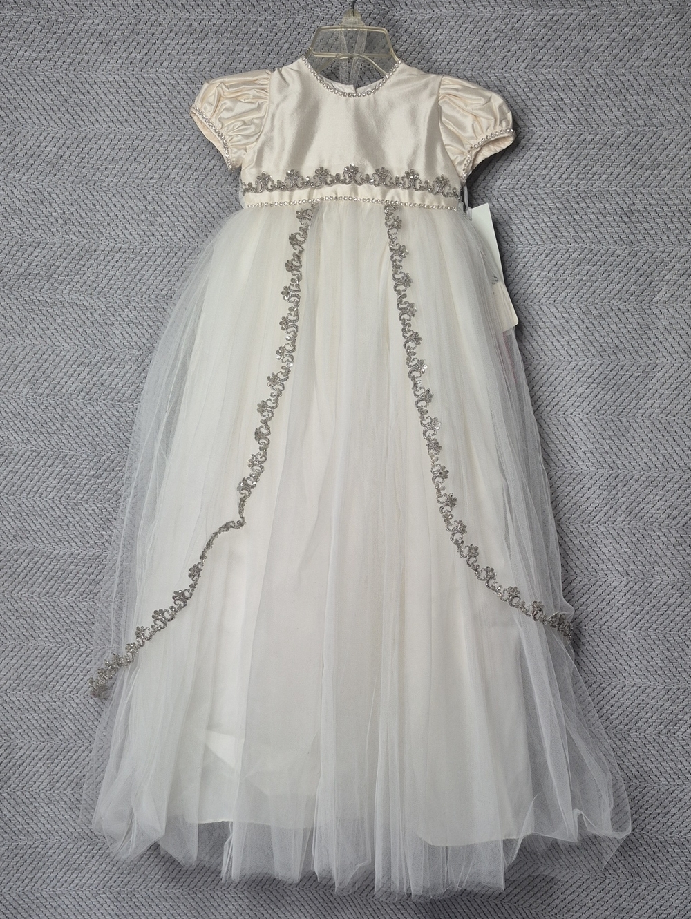 NWT Christie Helene Rare Heirloom Luxury Silk Christening Baptism Gown Bonnet 6M
